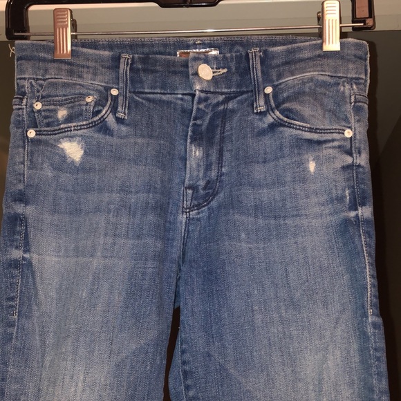 Mother Jeans: “The Looker Crop” in Graffiti Girl, Size 24. - Picture 4 of 14